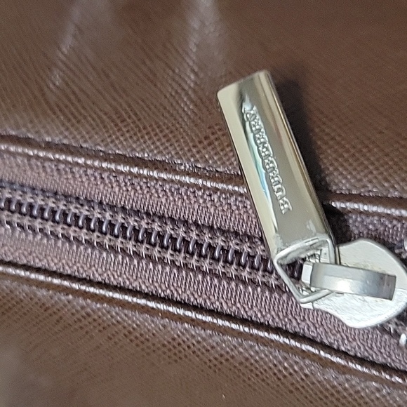 BURBERRY VINTAGE BARREL BAG - Picture 12 of 12